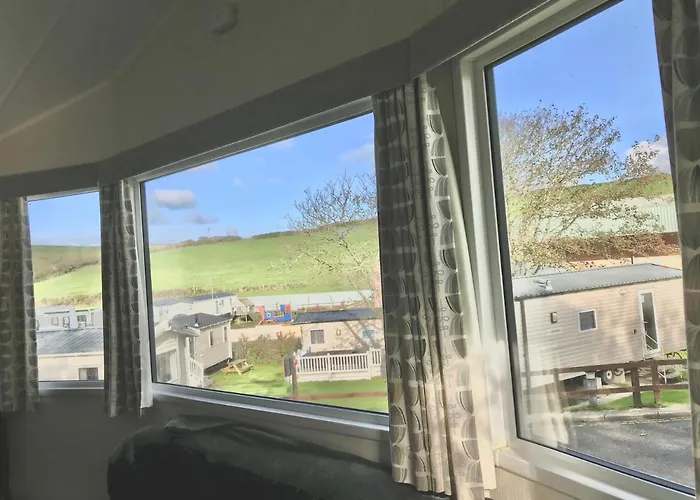 Nb12 Entire Caravan - Newquay