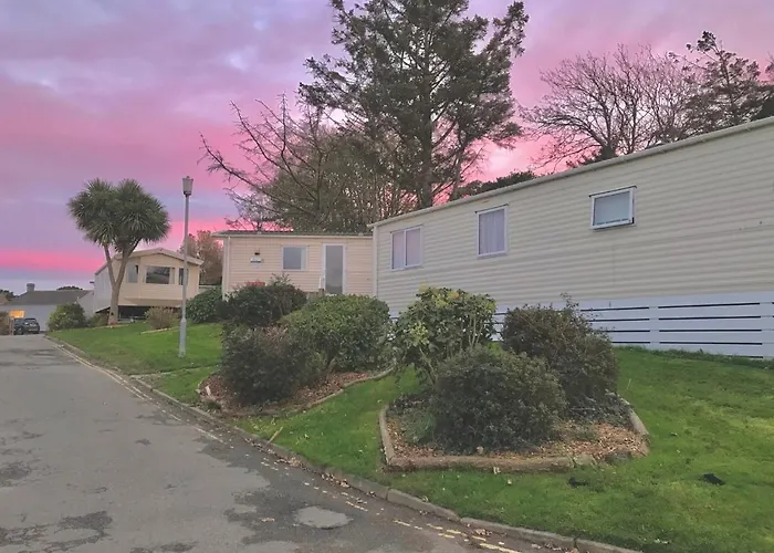 Nb12 Entire Caravan - Newquay